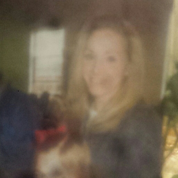 Meet your Posher, Tara - Picture 1 of 1